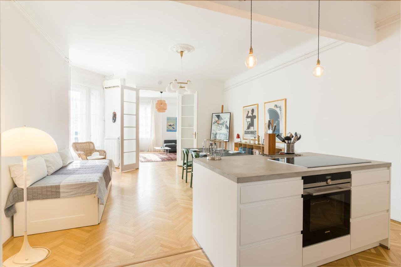 Klauzal Apartment W/3 Bedrooms, French Balcony Budapest Eksteriør billede