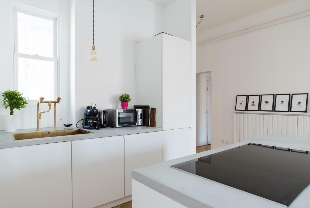 Klauzal Apartment W/3 Bedrooms, French Balcony Budapest Eksteriør billede